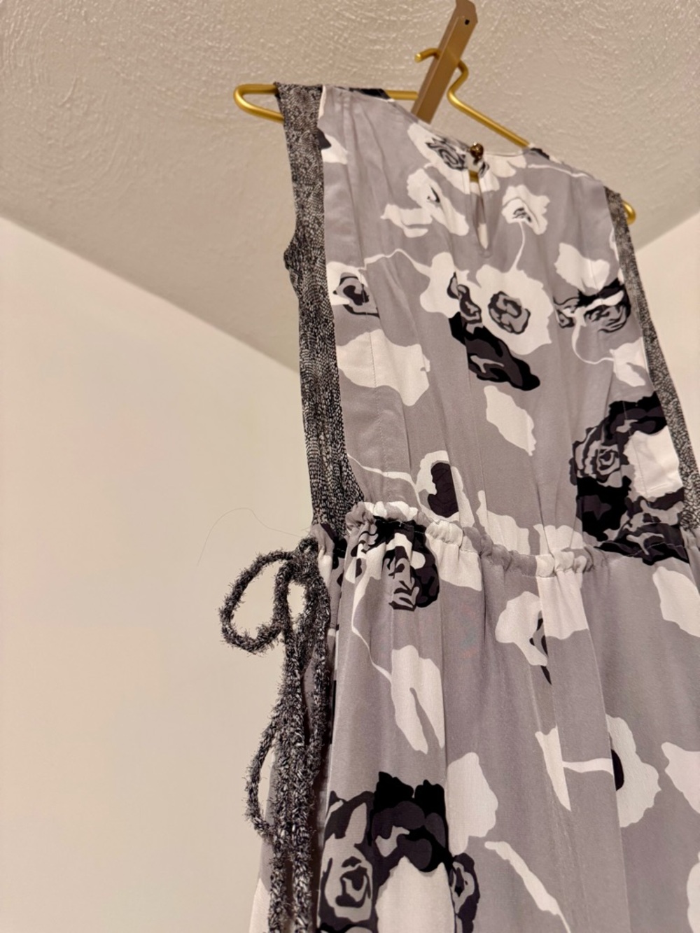 Winter Kate Gray and Black Floral Maxi Dress - Picture 11 of 12